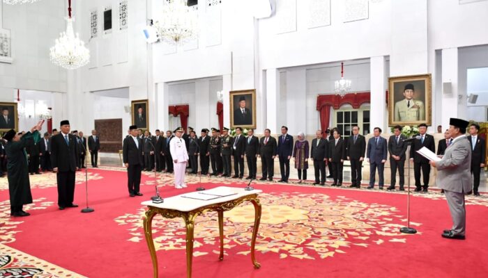 Panglima TNI Hadiri Pengucapan Sumpah Pimpinan KPK, Pelantikan Ketua Wantannas serta Gubernur Kalsel