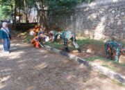 Giat Karya Bhakti Koramil Cipayung Bersihkan Saluran Air.