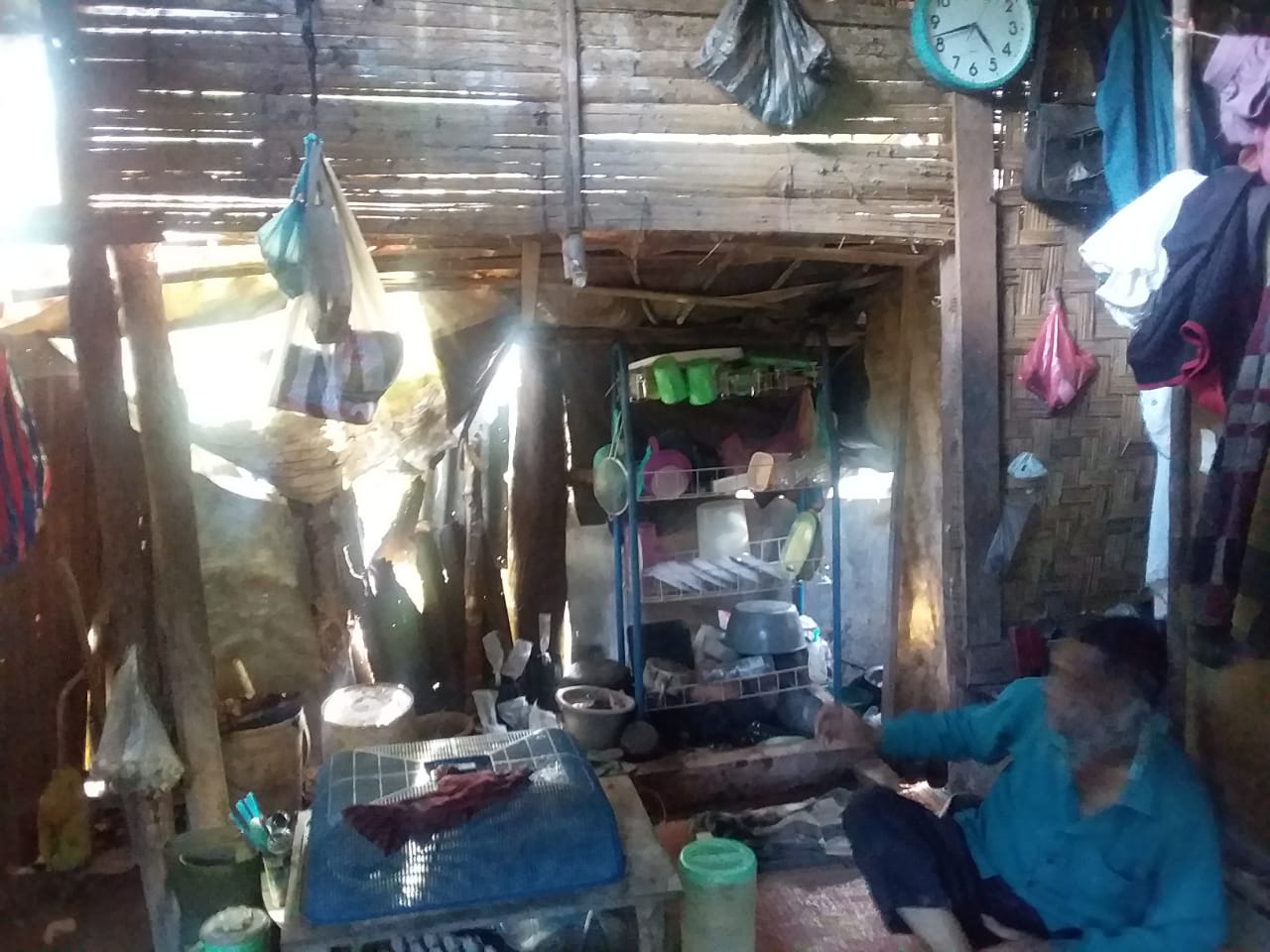Kondisi Dalam Rumah Guru Surau Syekh Mukaydi