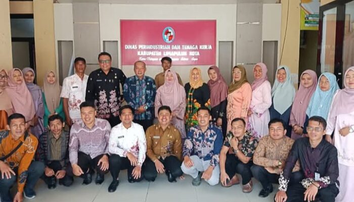 Kadis Disperinaker Limapuluh Kota Terkesan Tak Menguasai Persoalan Ketenagakerjaan