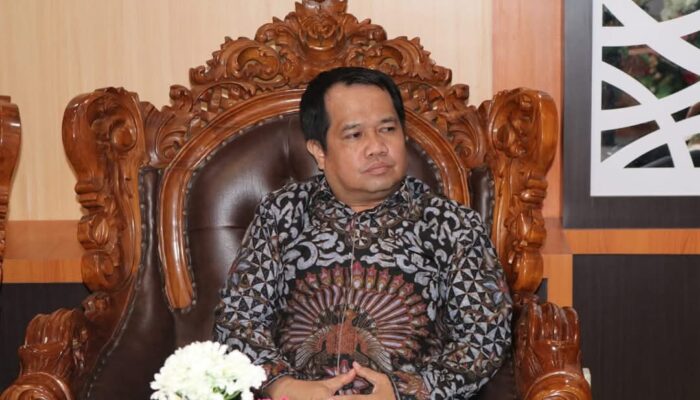 Bongkar! Polemik Panas Mobil Dinas di Limapuluh Kota, Siapa Sebenarnya yang Diuntungkan?