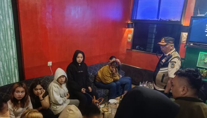 Operasi Senyap Satpol PP Limapuluh Kota: 9 Wanita Diamankan, Bong Sabu Ditemukan di Warung Tuak