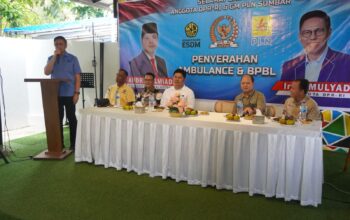 Penyerahan Dua unit Ambulance Nagari Tarantang Dan Nagari Harau Aspirasi Angota DPR RI Dan DPRD Lima Puluh Kota.Fraksi Demokrat.