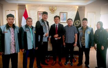 PB FORMULA Temui Menko KUMHAM Imipas Yusril, Bahas Penguatan Karakter Bangsa dan Kenang Perjuangan Politik 2017